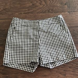 Kenaf Black and White Plaid Shorts